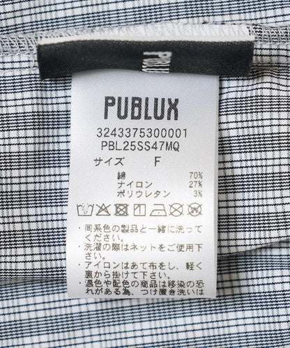 帶有Logo字樣的舒適短褲