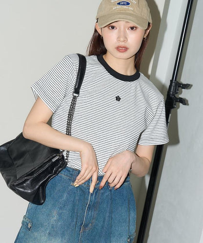 一點刺繡logo T恤