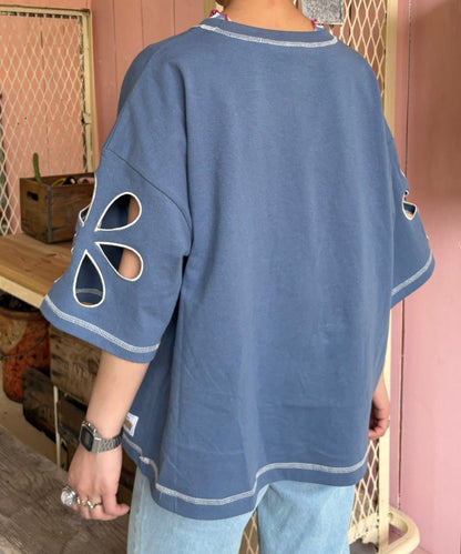 【HELLO.SANFRANCISCO】花朵剪裁寬鬆T恤