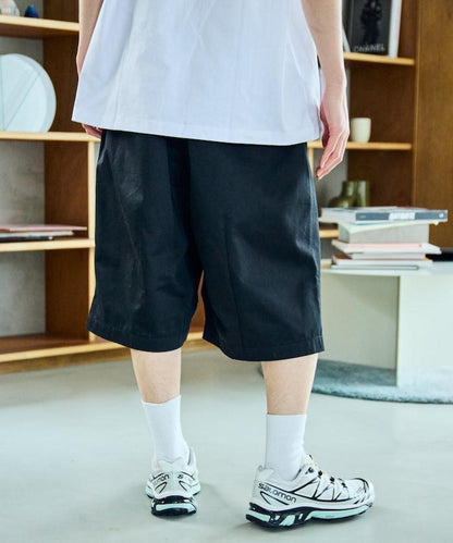 寬鬆款帆布褶皺寬腿短褲
