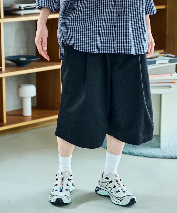 寬鬆款帆布褶皺寬腿短褲