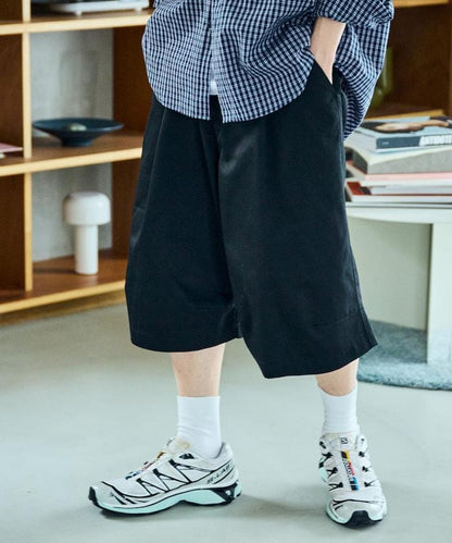 寬鬆款帆布褶皺寬腿短褲