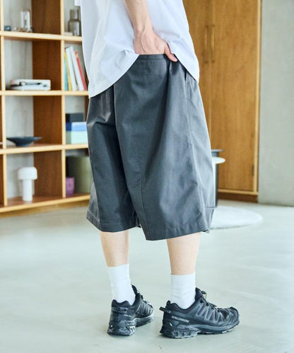 寬鬆款帆布褶皺寬腿短褲