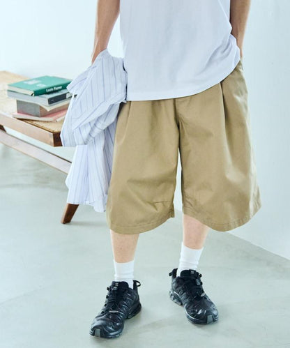 寬鬆款帆布褶皺寬腿短褲