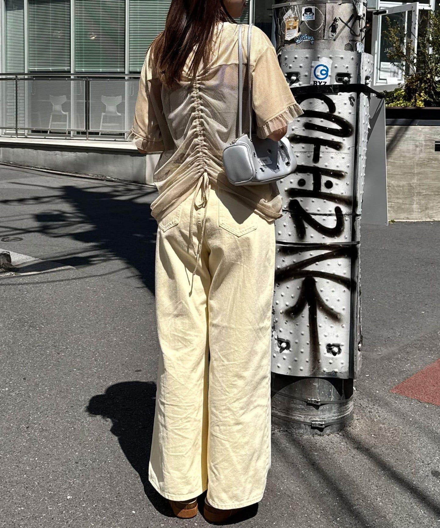 網眼數字印花荷葉邊T恤