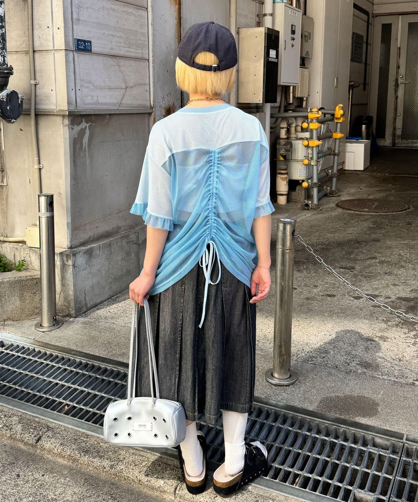 網眼數字印花荷葉邊T恤