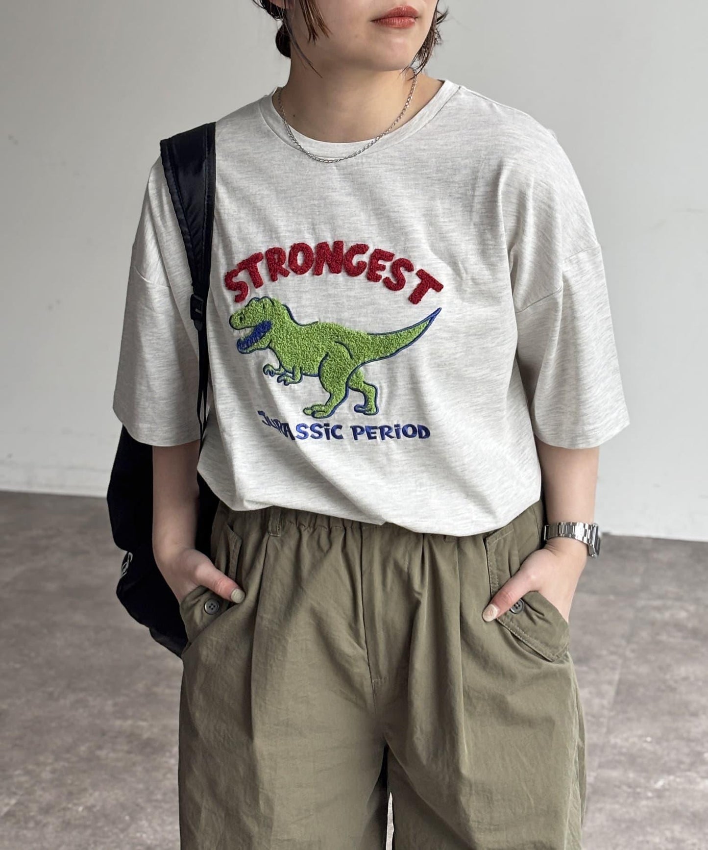 沙加拉刺繡T-shirt