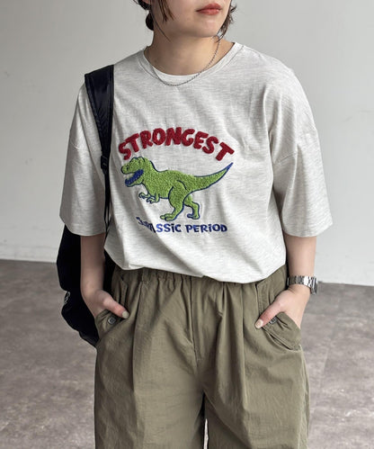 沙加拉刺繡T-shirt