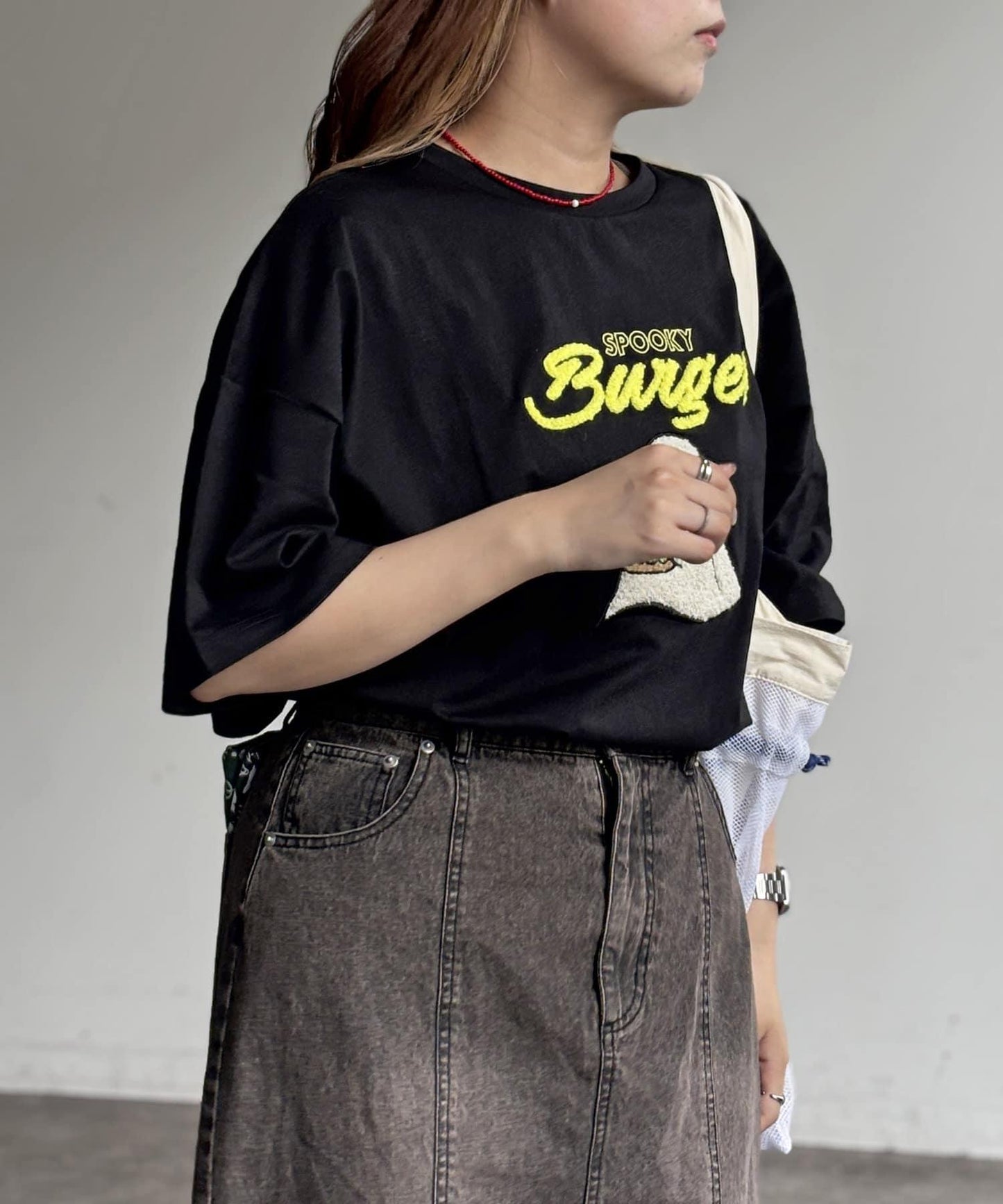 沙加拉刺繡T-shirt