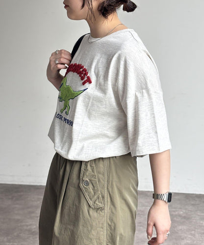 沙加拉刺繡T-shirt