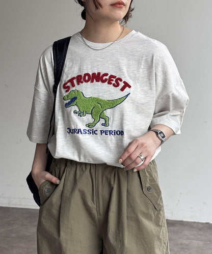 沙加拉刺繡T-shirt