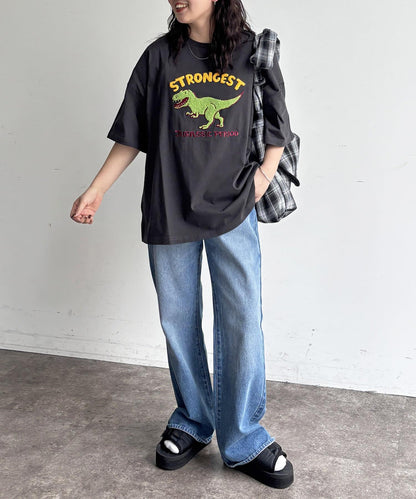 沙加拉刺繡T-shirt