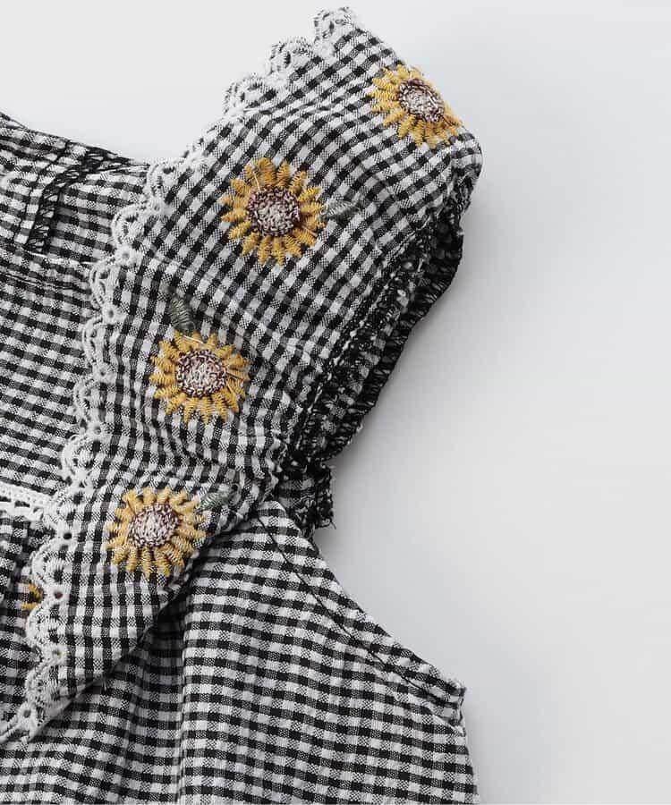 【連衣裙】領口花朵刺繡設計襯衫