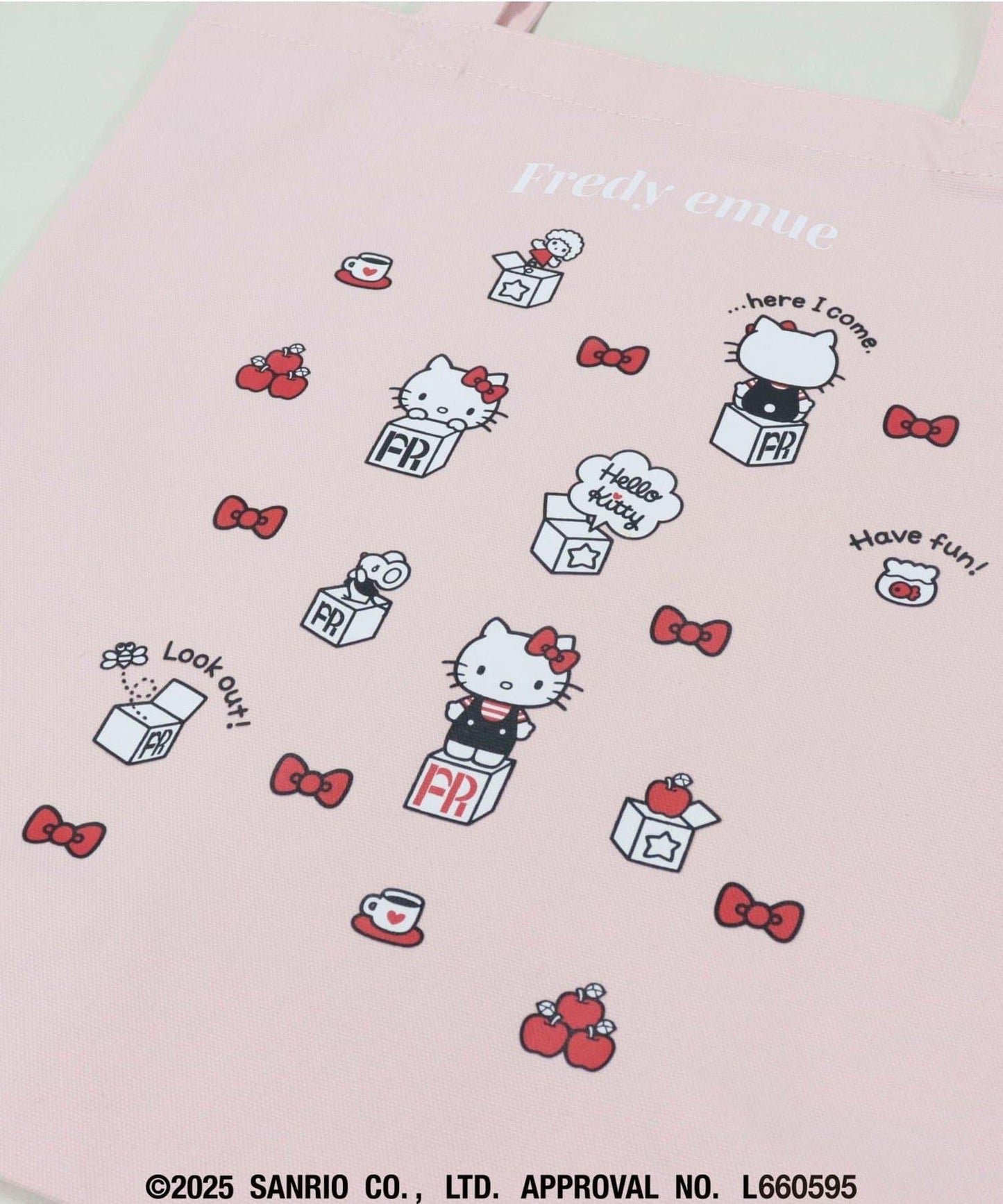 【HELLO KITTY meet FREDY emue】盒子印花手提包