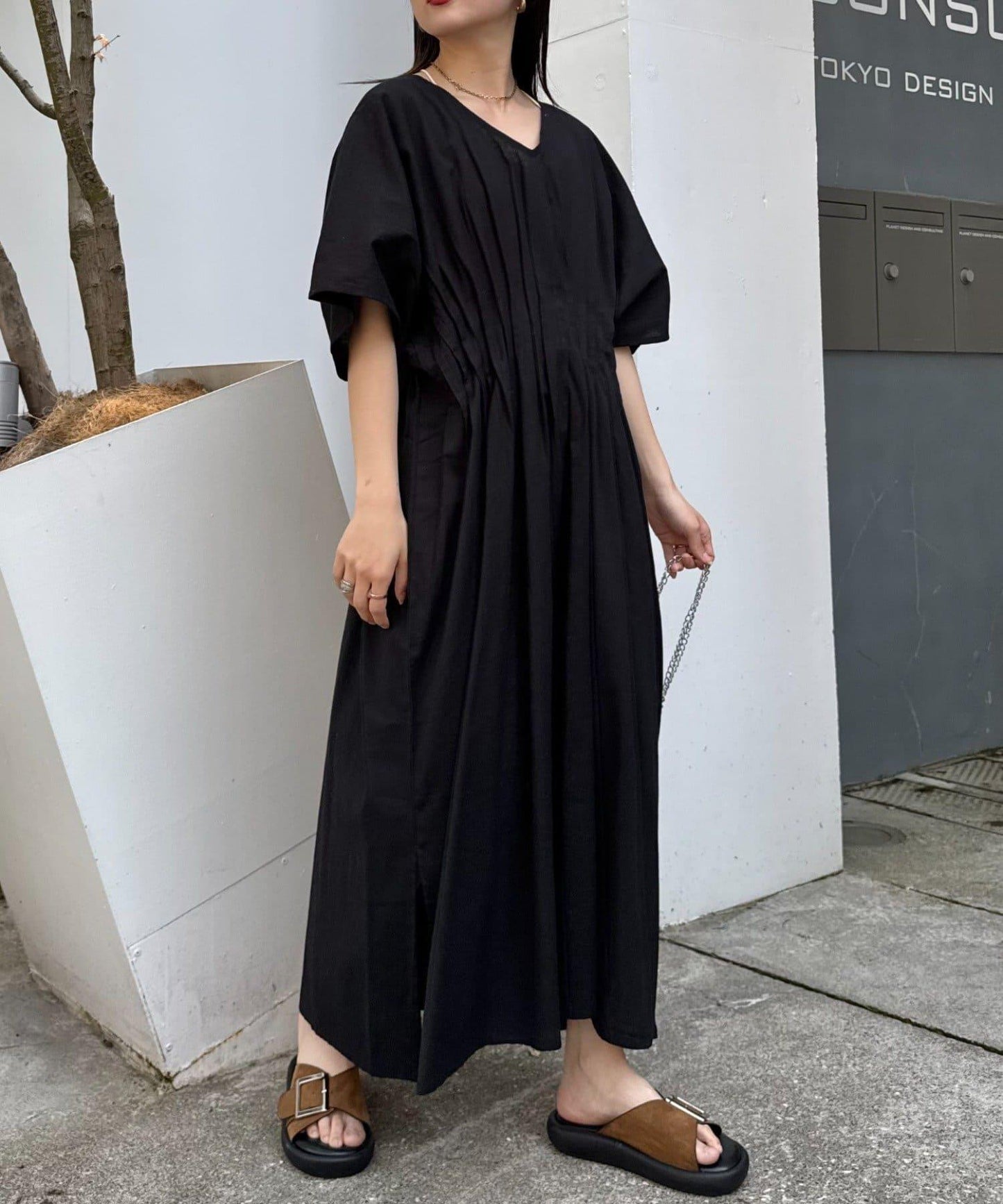 【印度】棉麻高腰折褶露肩連衣裙