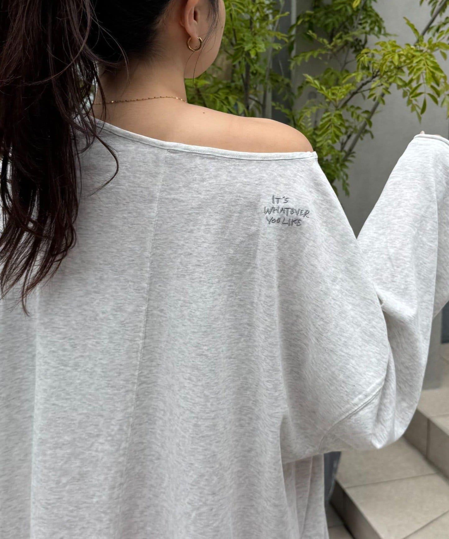 透視拼接一點刺繡oversize T 恤