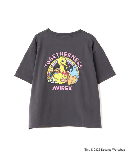 《芝麻街 meets AVIREX》團結T恤