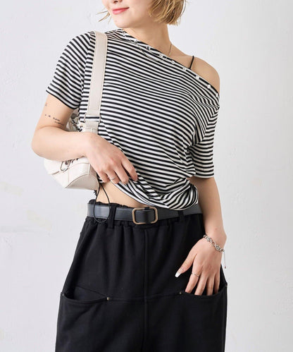 獨一無二單肩裝飾釘珠短袖T恤