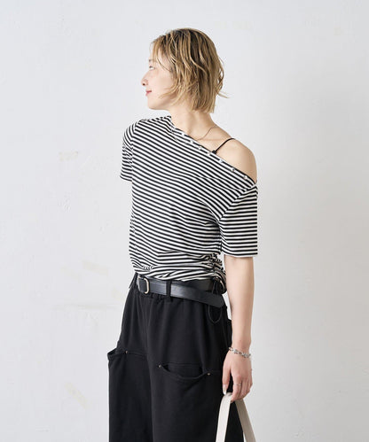 獨一無二單肩裝飾釘珠短袖T恤