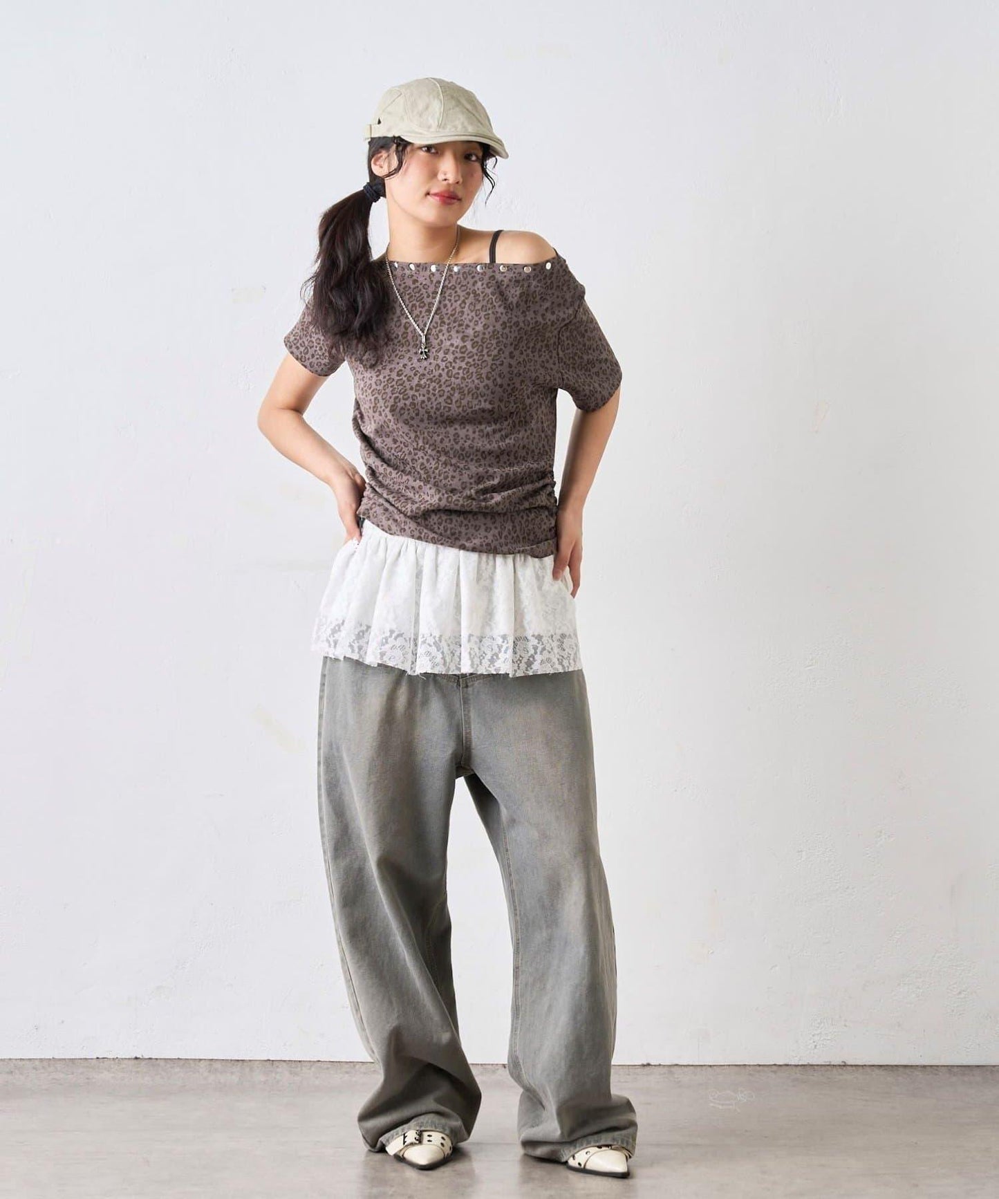 混搭 鉚釘露肩短袖上衣