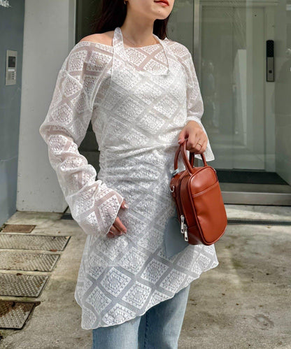 【柳樹】層疊蕾絲露背高領連衣裙