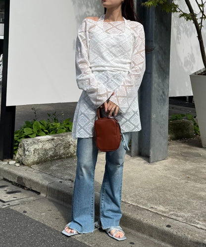 【柳樹】層疊蕾絲露背高領連衣裙