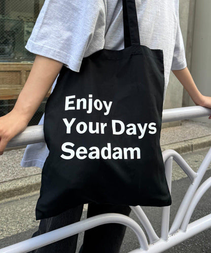 【SEADAM】〈男女通用〉信息印花手提包