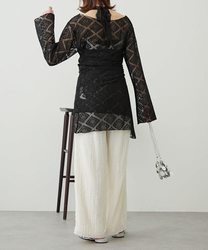 【柳樹】層疊蕾絲露背高領連衣裙