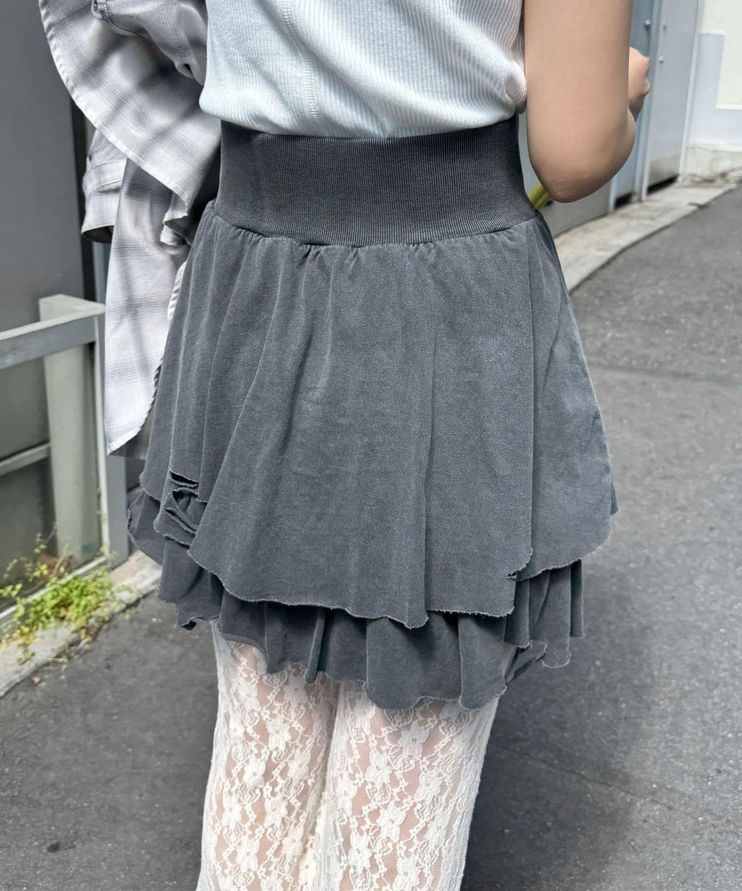 色素沉著損傷層疊迷你裙