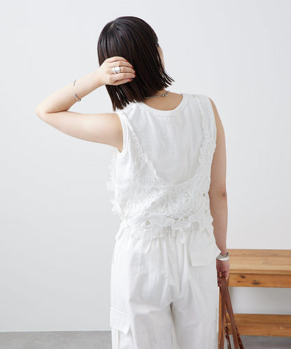 花朵吊帶衫