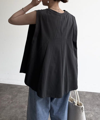 後背開叉無袖上衣