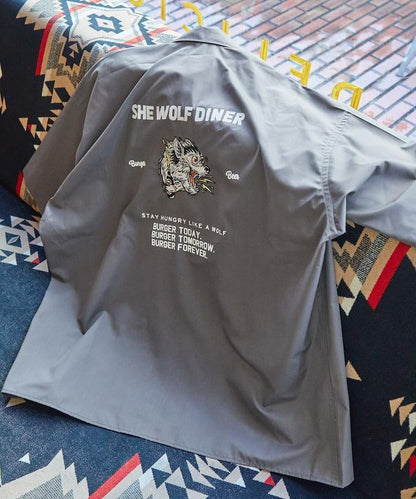 SHE WOLF DINER×FREAK'S STORE/海狼餐廳 寬鬆設計 刺繡 短袖 襯衫