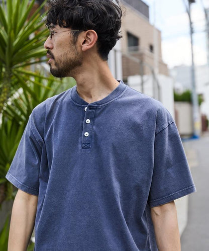 舒適版型 粉飾處理 圓領 短袖T恤