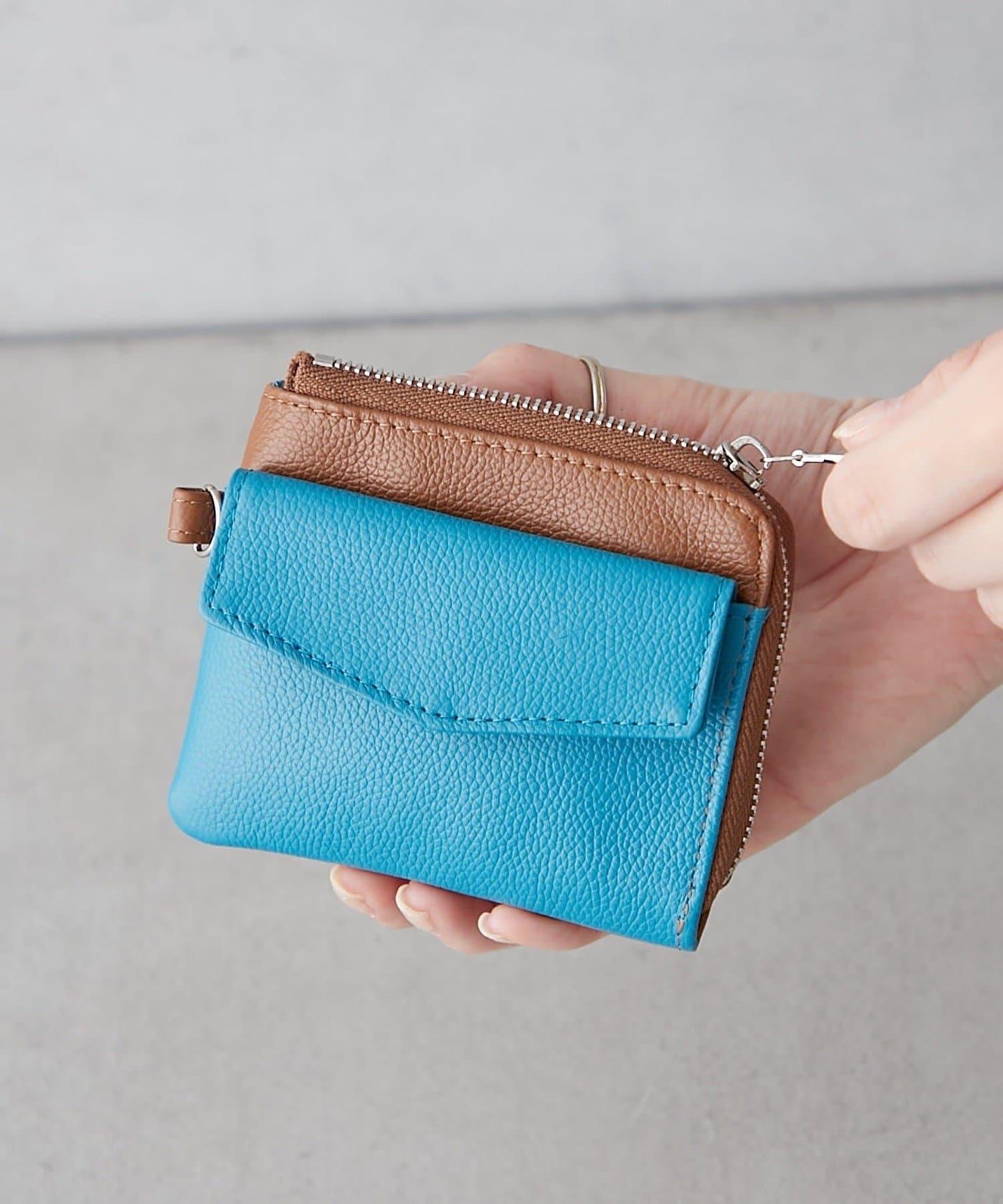 【onoff// オノフ】真皮迷你多功能錢包