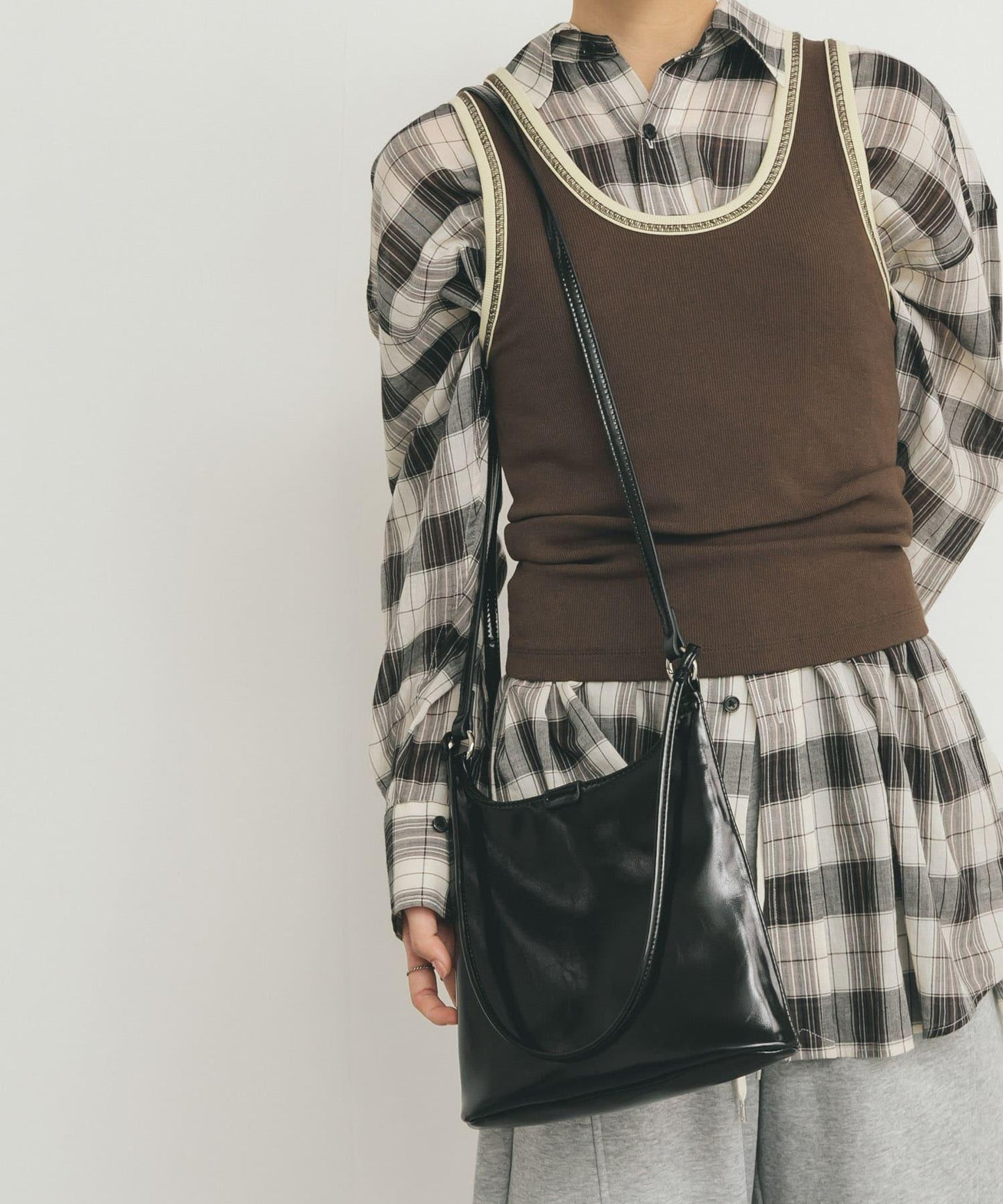 166034896