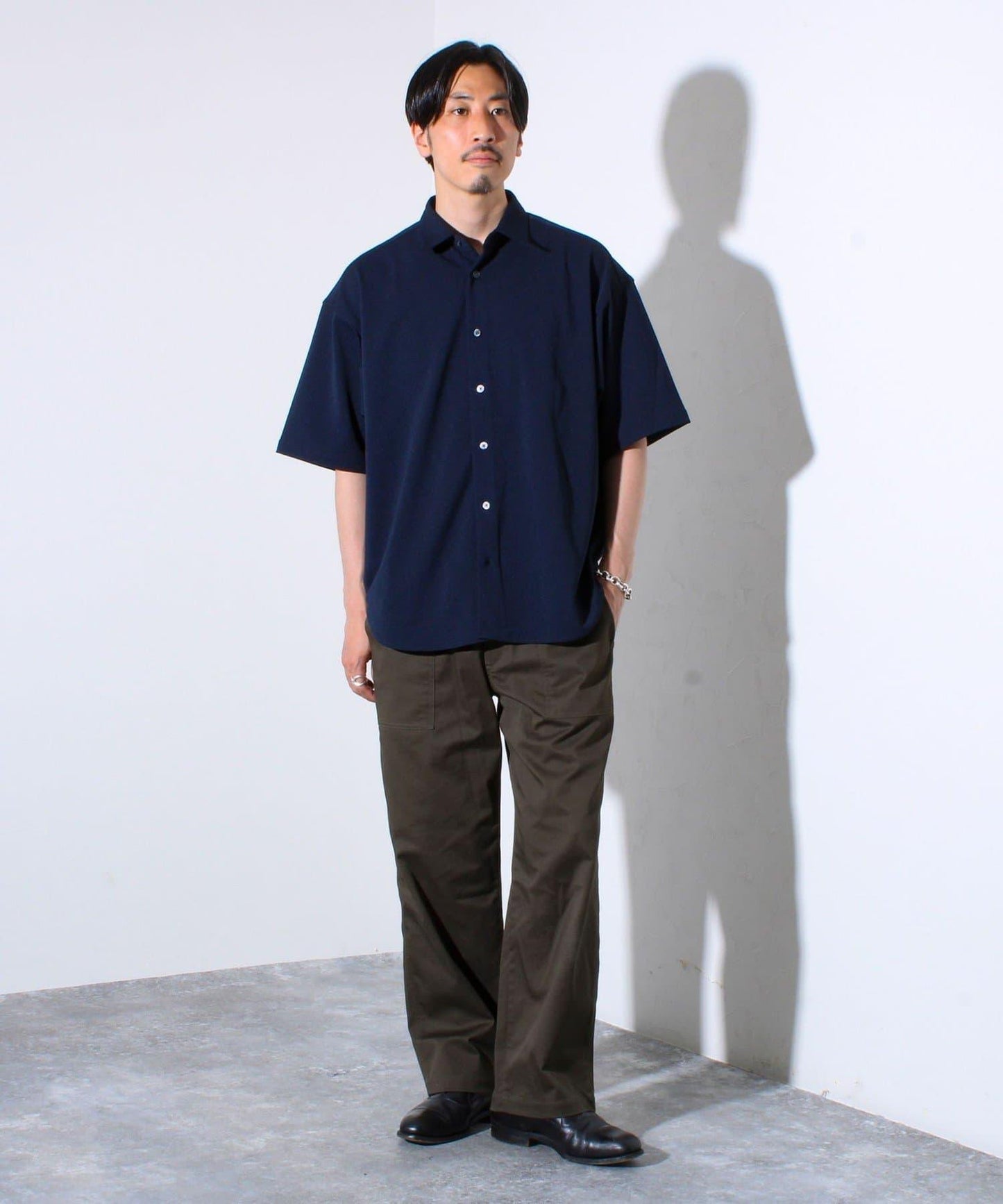 "速乾性・彈性・抗起球性・耐洗滌性" 高扭紗 半袖襯衫