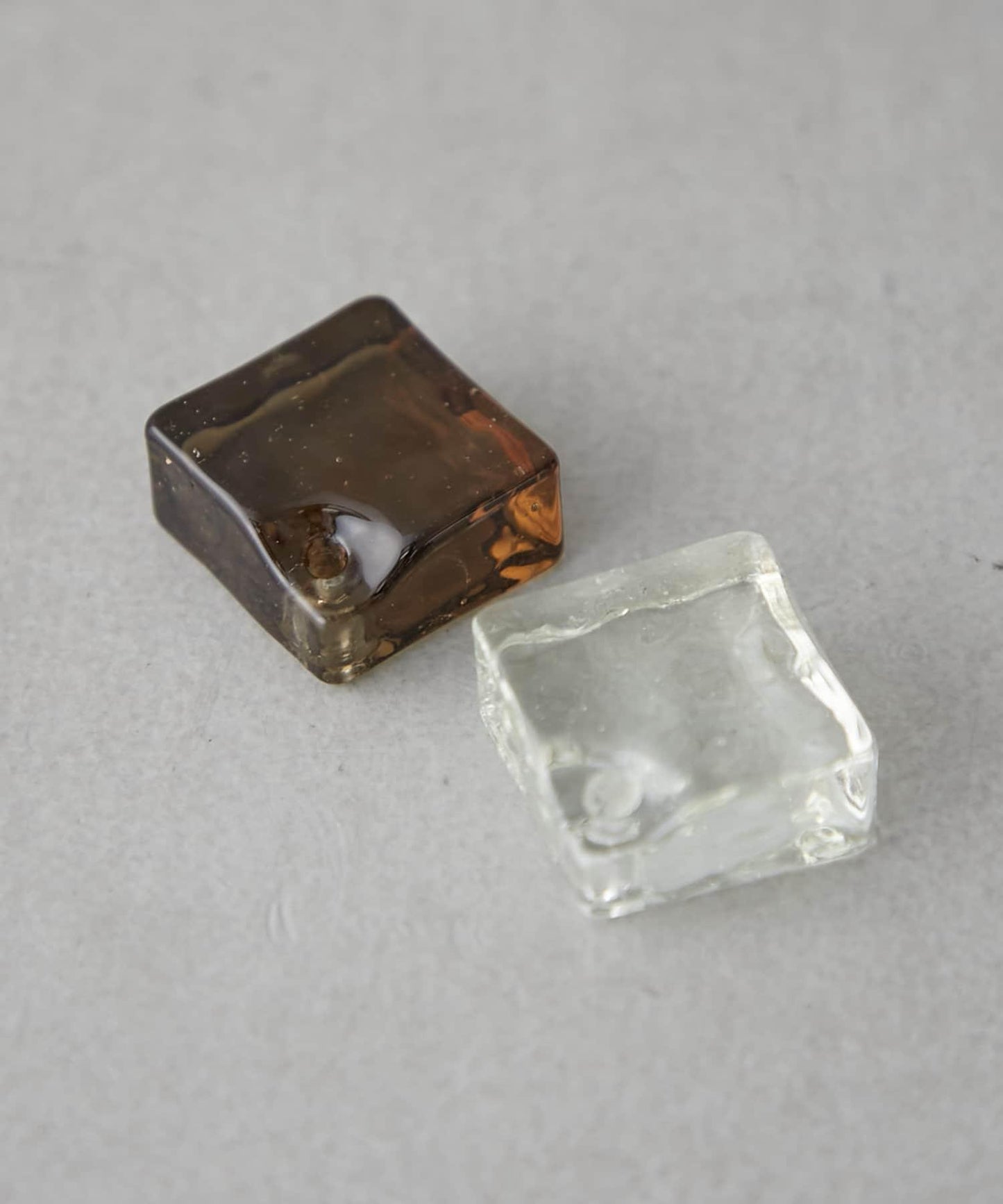 玻璃香薰座方形