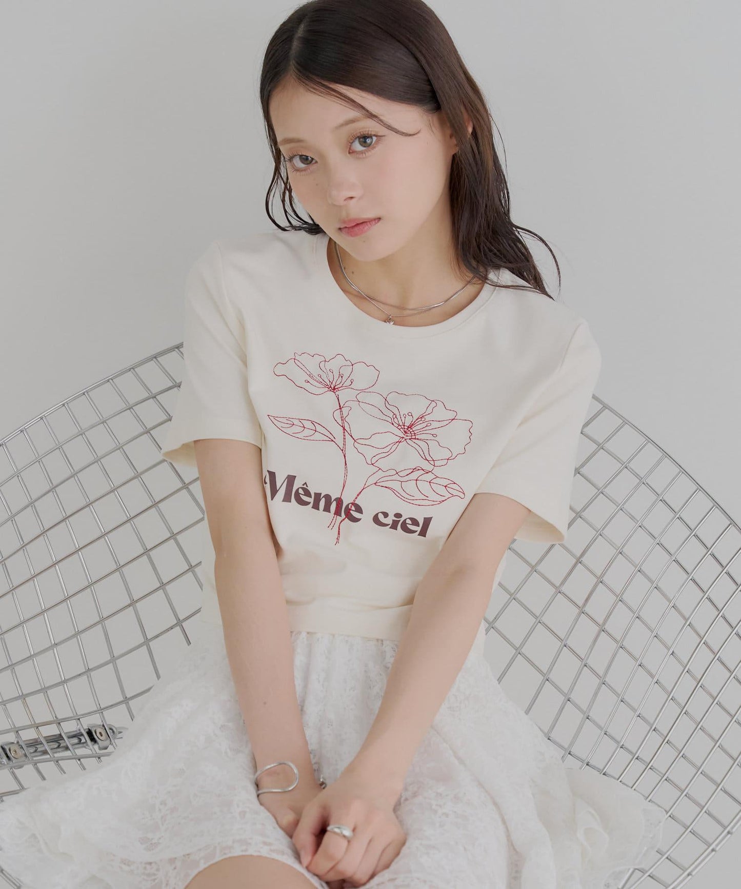 花朵刺繡小T恤