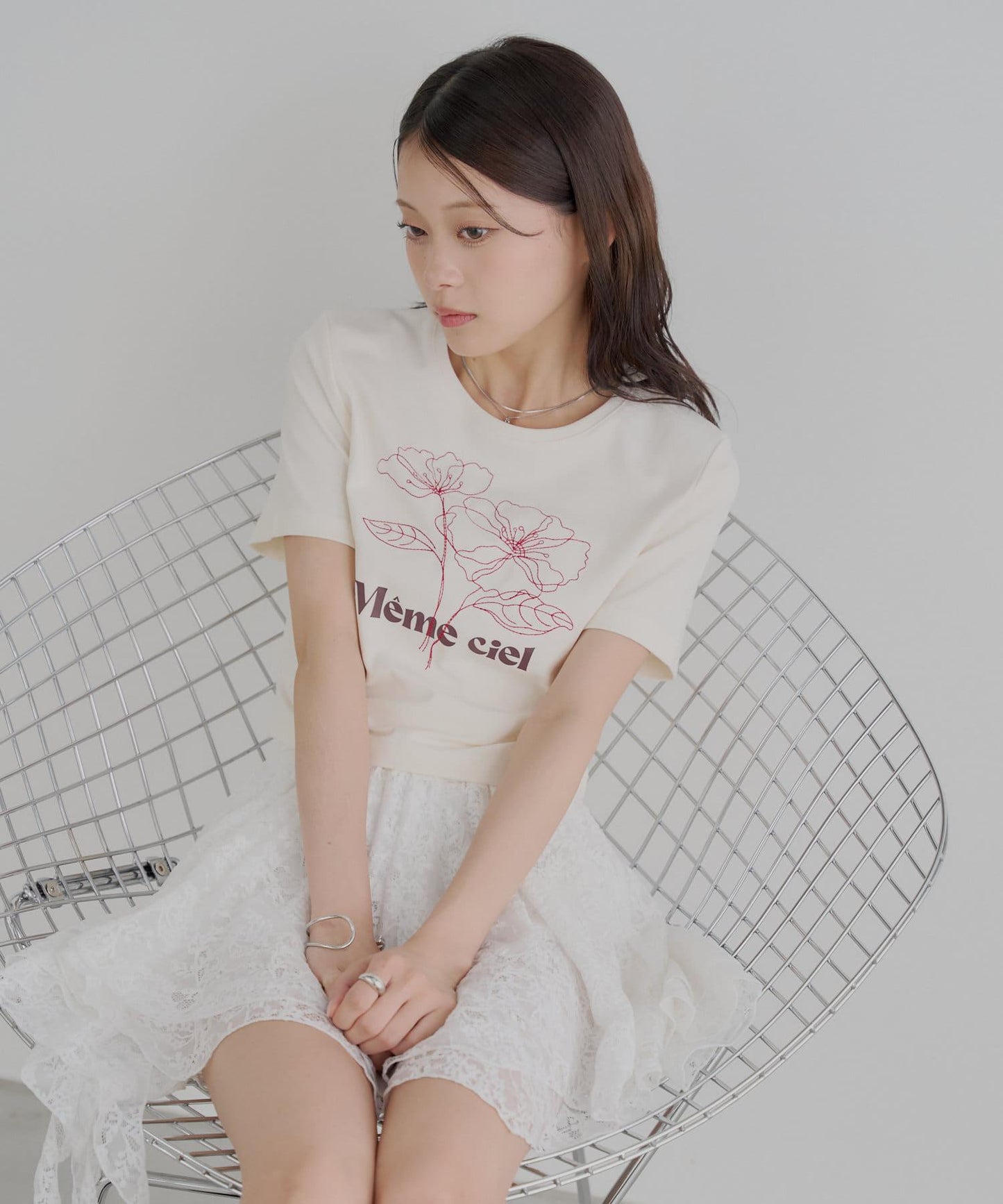 花朵刺繡小T恤