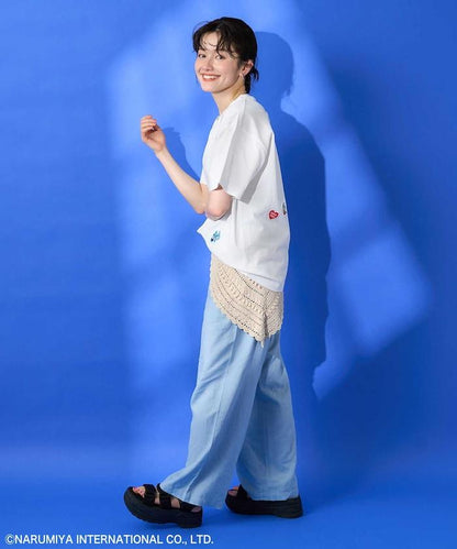 成美角色徽章T恤