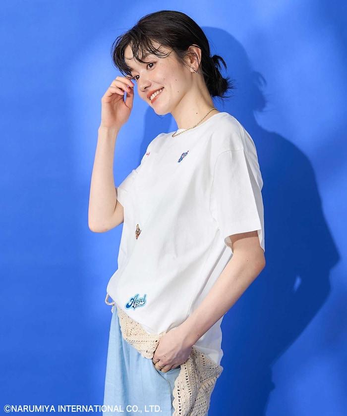 成美角色徽章T恤