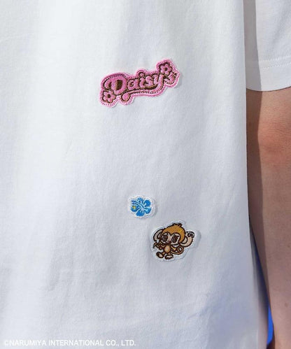 成美角色徽章T恤