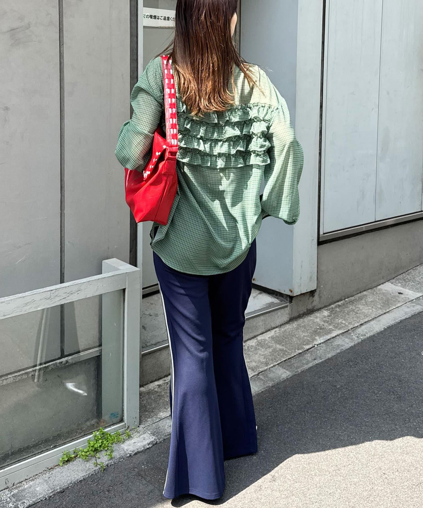 荷葉邊拼接上衣