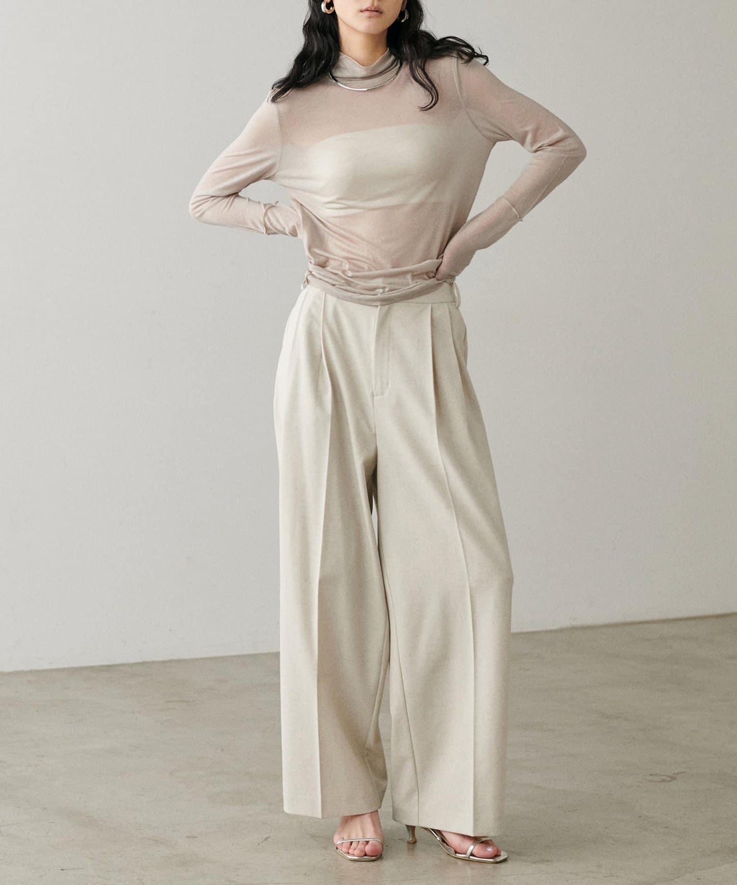 【LARUTA】透視天竺高領T恤