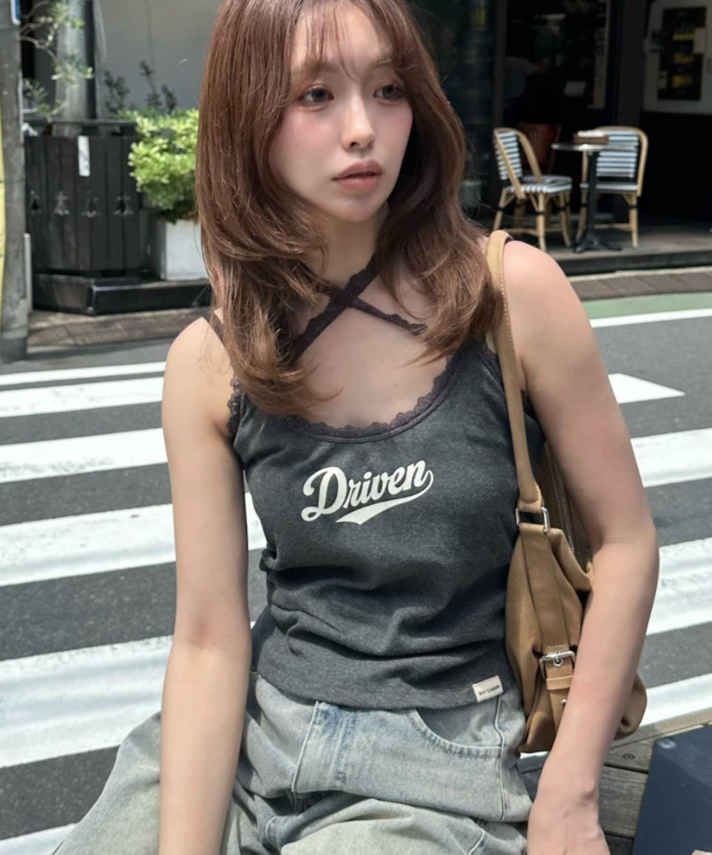 蕾絲logo墊肩疊層背心