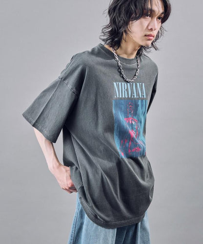 涅槃銀色顏料T恤