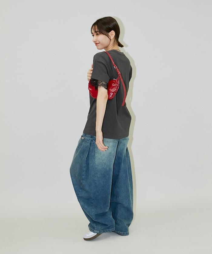 帶袖子蕾絲的絨布標誌T恤