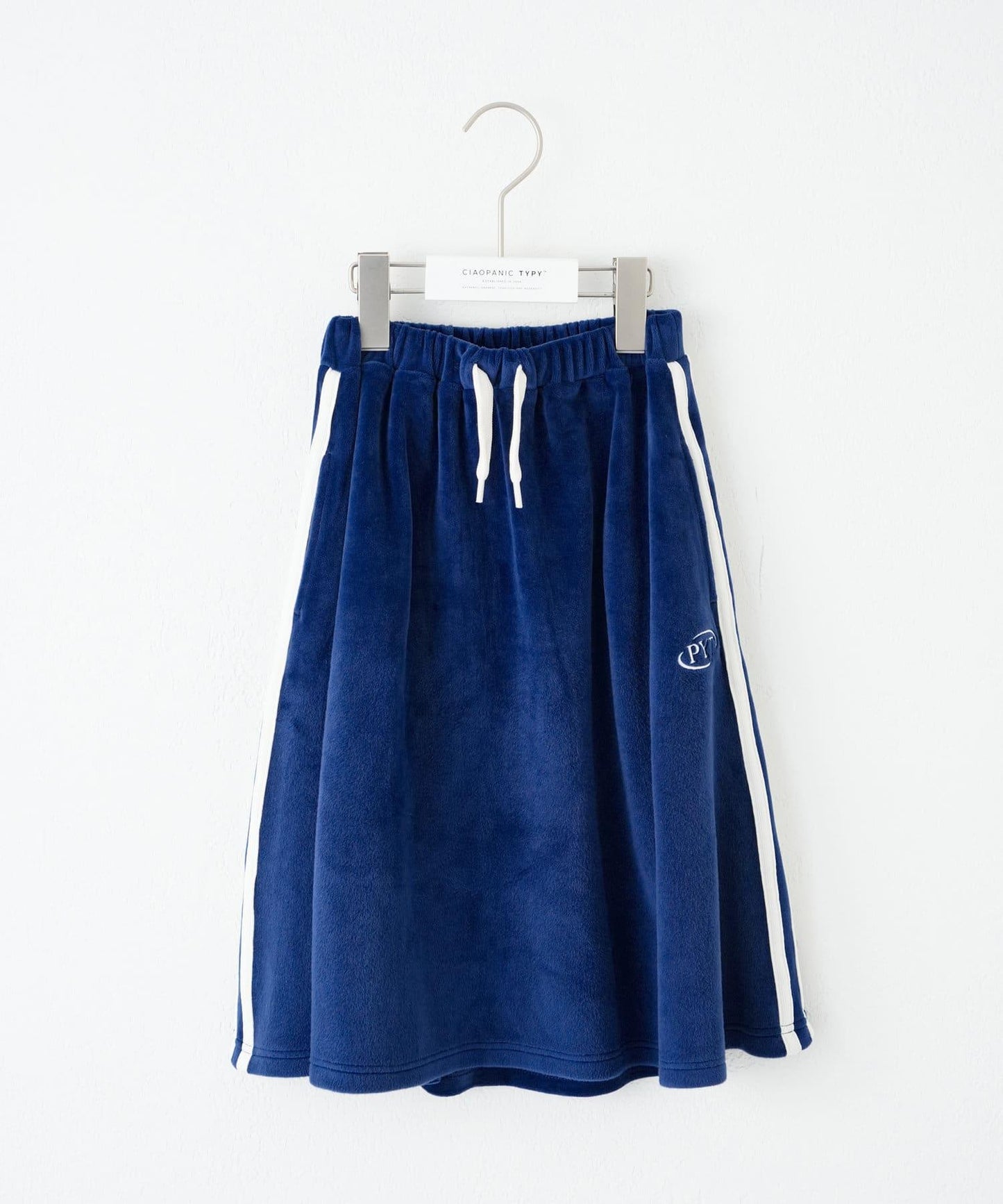 104060774