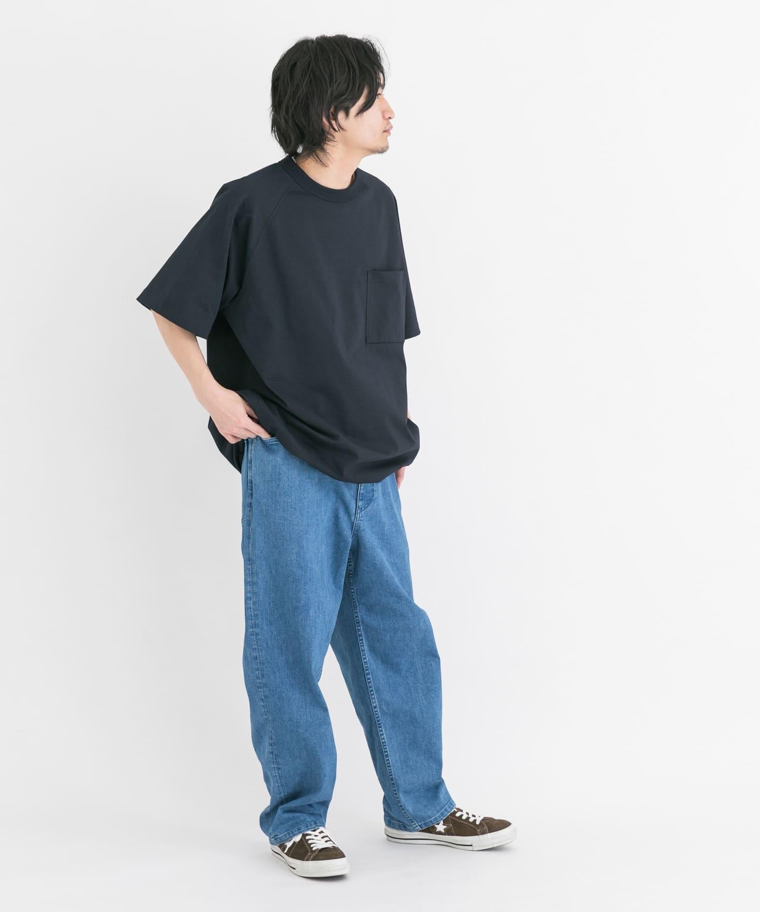 166008047