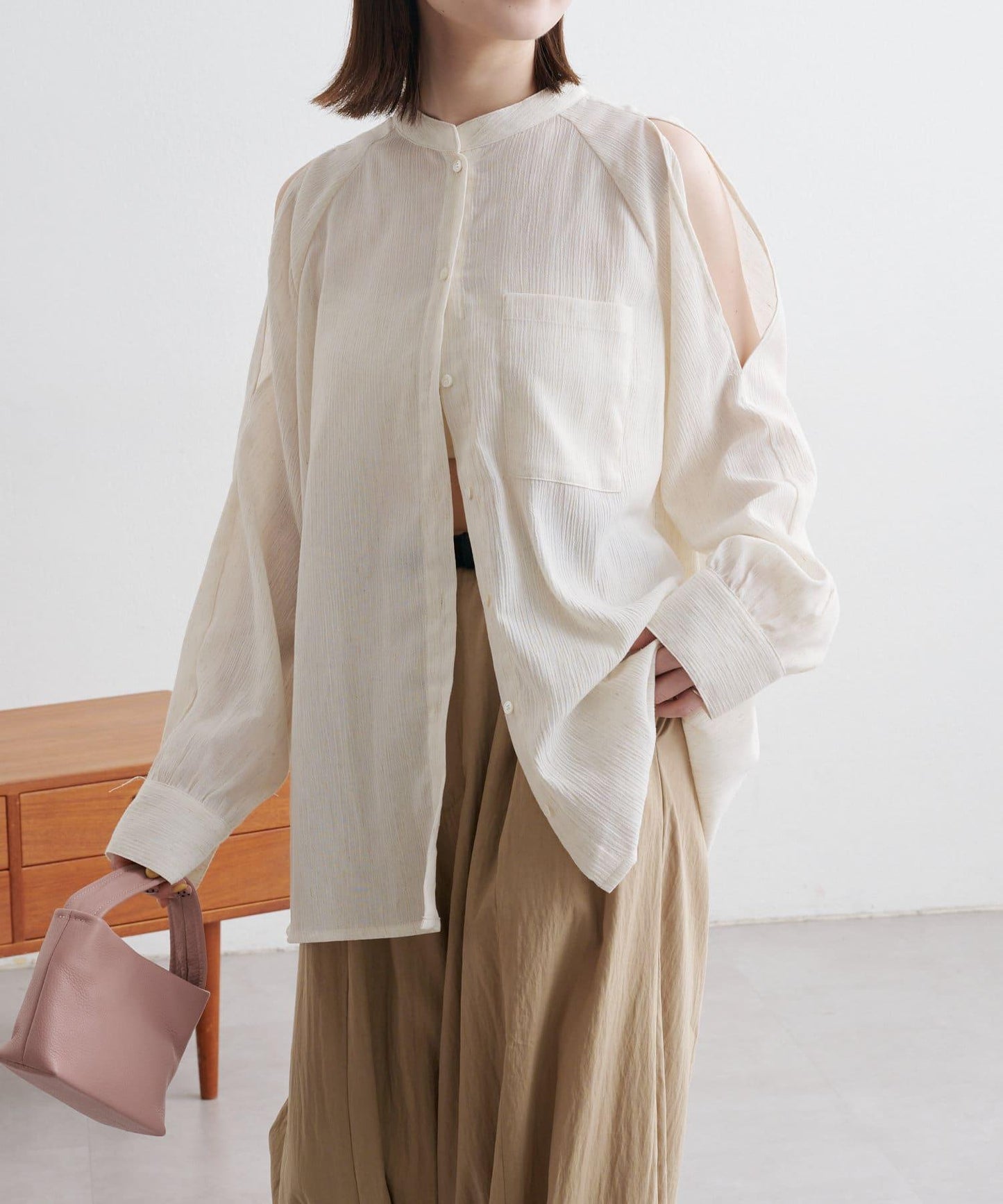 優雅露肩開衩襯衫